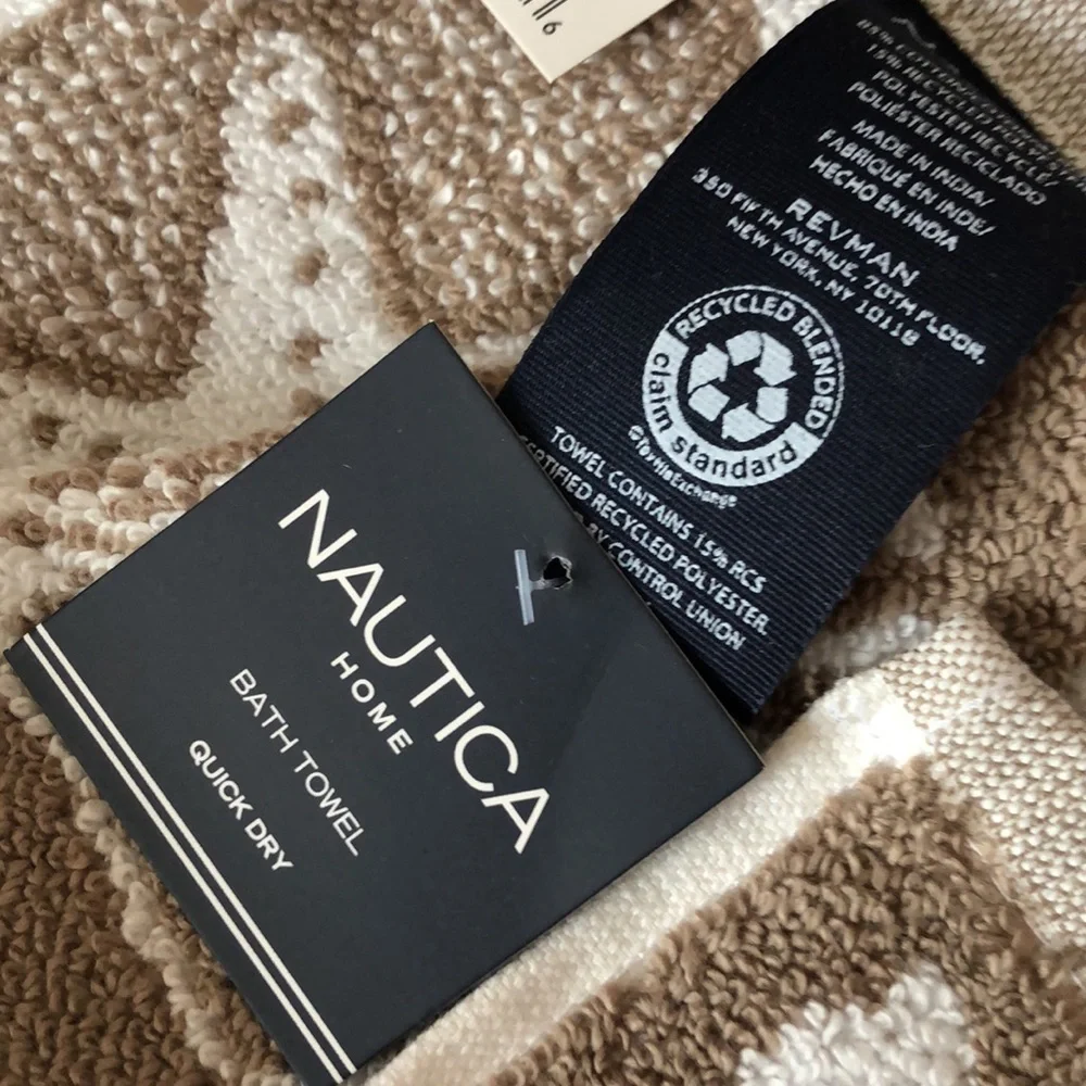 Nautica Beige and White Coastal Sea Life Bath Towels